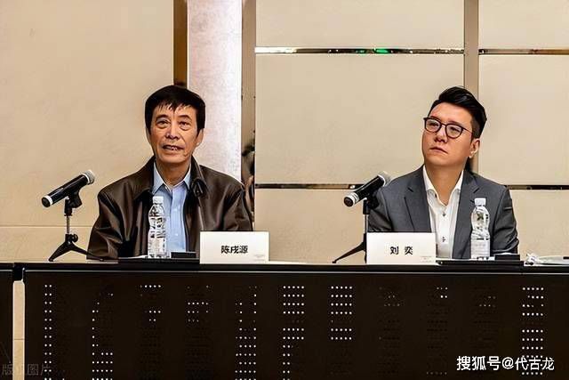 公交车强摁做开腿呻吟h小燕子